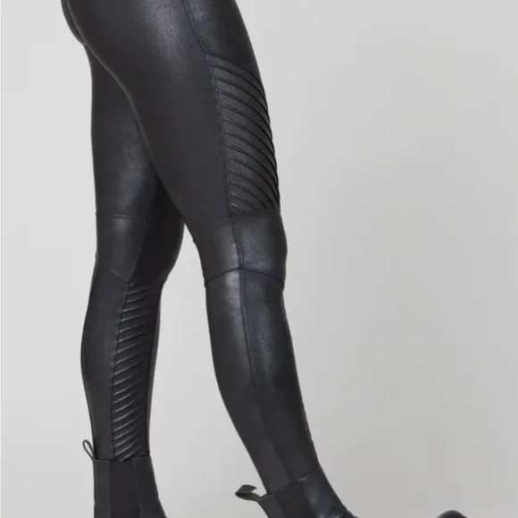 Spanx Faux Leather Moto Leggings Black Size M - Picture 3 of 13